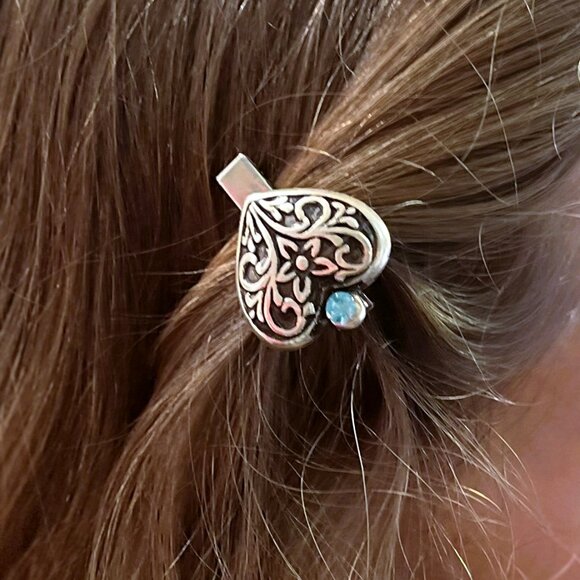 🆕 SET of 2 Vintage Silver Filigree Heart Hair Clips | Swarovski Crystal Blue - Picture 2 of 3